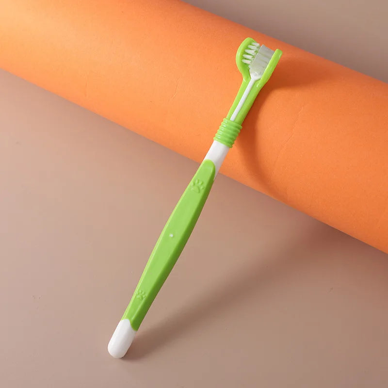 Single green toothbrush